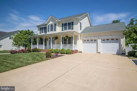 44090 E Leola Ct, Hollywood, MD 20636