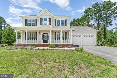 26635 Del Ibera Ct, Mechanicsville, MD 20659