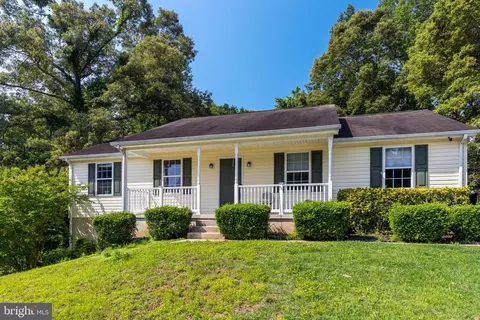 38077 Edinview Ct, Mechanicsville, MD 20659