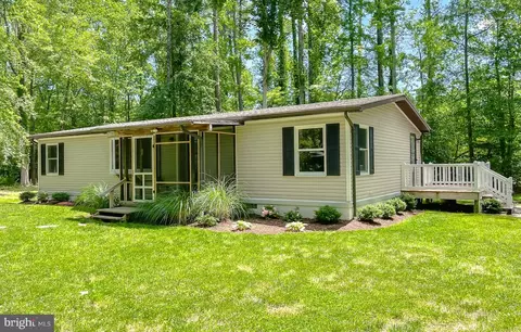 23672 Myrtle Point Rd, California, MD 20619