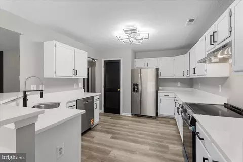 47912 Piney Orchard St, Lexington Park, MD 20653