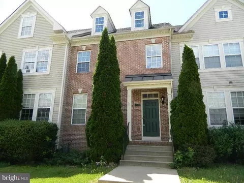 21910 Weeping Willow Ln #E, Lexington Park, MD 20653