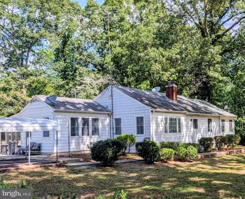 23181 Town Creek Dr, Lexington Park, MD 20653