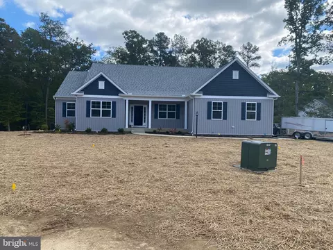 46189 Stasha, Drayden, MD 20630