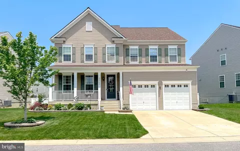 43706 Sweetbay St, California, MD 20619