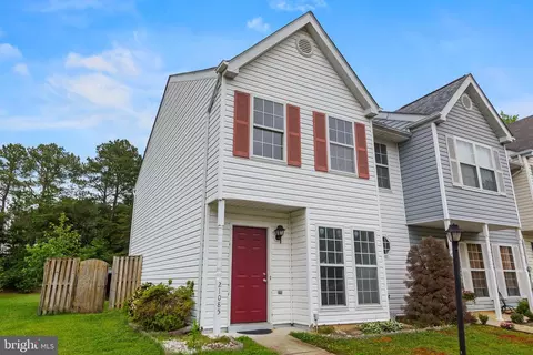 21085 Jenna Ct, Lexington Park, MD 20653