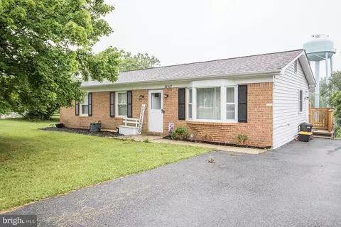 38457 Laurel Ridge Ct, Mechanicsville, MD 20659