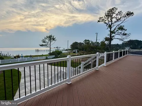 16394 Thomas Rd, Piney Point, MD 20674 photo 5