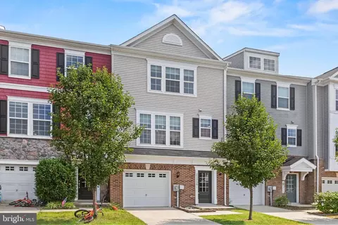 22958 Mountain Laurel Ln, California, MD 20619