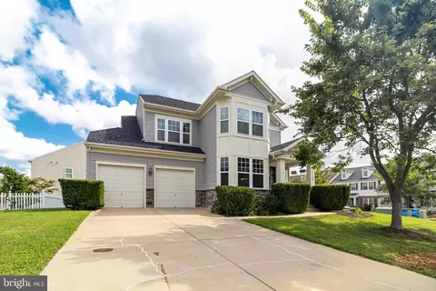 44126 Beaver Creek Dr, California, MD 20619