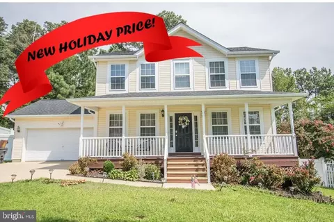 46714 Sandalwood St, Lexington Park, MD 20653