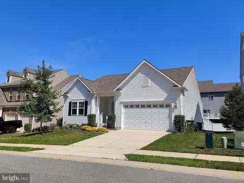 23398 Lilliflora Dr, California, MD 20619