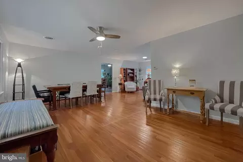38186 Beach Rd, Coltons Point, MD 20626 photo 4