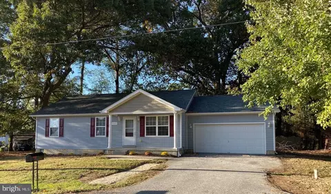 45250 Saint Georges Ave, Piney Point, MD 20674