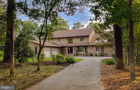 17727 Saint Inigoes Rd, Saint Inigoes, MD 20684