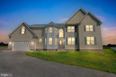 28560 Plateau Ln, Mechanicsville, MD 20659