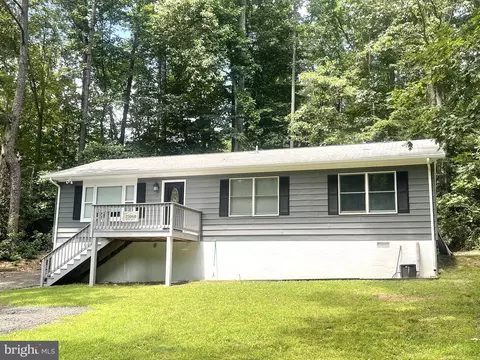 25060 Pinto Dr, Hollywood, MD 20636