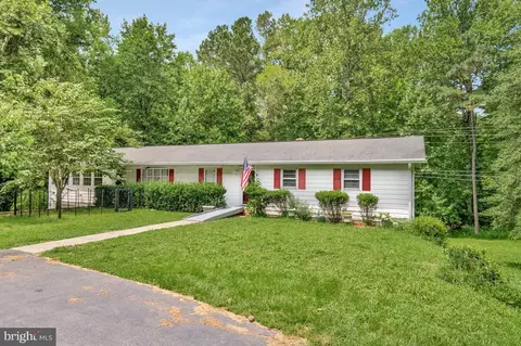25757 Jones Wharf Rd, Hollywood, MD 20636