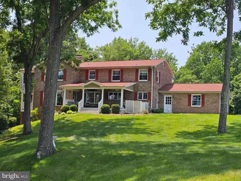 23500 River Rd, Lexington Park, MD 20653