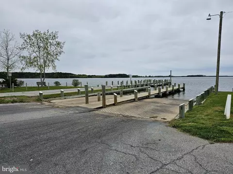 Exterior - 17309 Piney Point Rd, Piney Point, MD 20674 photo 4 of 4