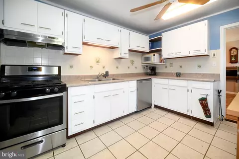 Kitchen - 17309 Piney Point Rd, Piney Point, MD 20674 photo 2 of 2