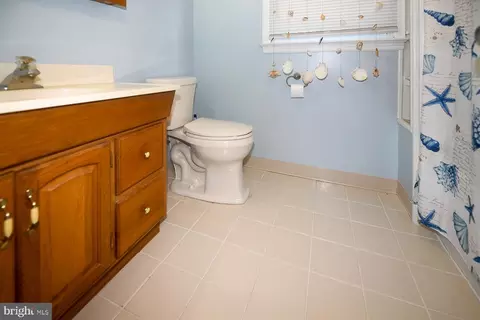 Bath - 17309 Piney Point Rd, Piney Point, MD 20674 photo 2 of 2