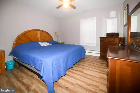 Bedroom - 17309 Piney Point Rd, Piney Point, MD 20674 photo 2 of 5