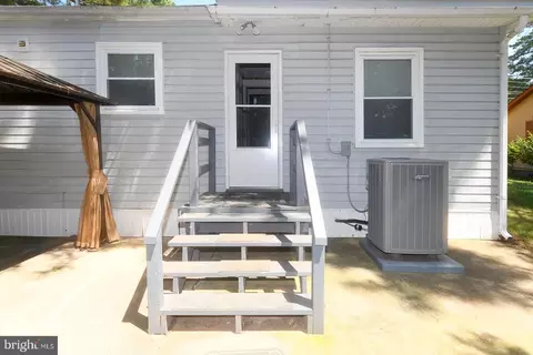 Exterior - 17309 Piney Point Rd, Piney Point, MD 20674 photo 3 of 4