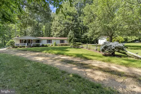 26245 Mar A Lee Dr, Mechanicsville, MD 20659