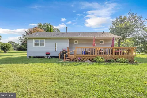 Exterior - 24385 Macarthur Dr, Chaptico, MD 20621 photo 5 of 11