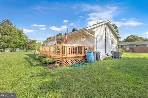 Exterior - 24385 Macarthur Dr, Chaptico, MD 20621 photo 4 of 11