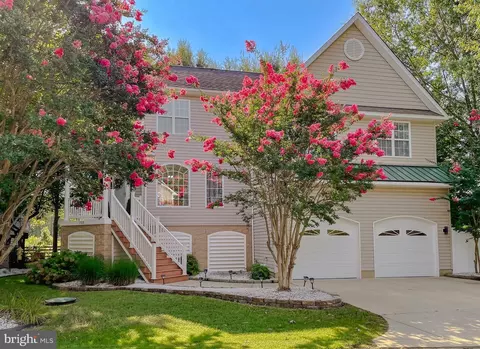 17838 4th St, Tall Timbers, MD 20690