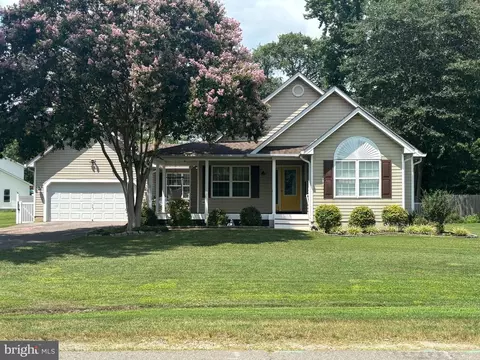 35380 Golf Course Dr, Mechanicsville, MD 20659