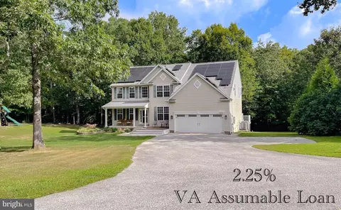 46230 Kayak Ct, Great Mills, MD 20634