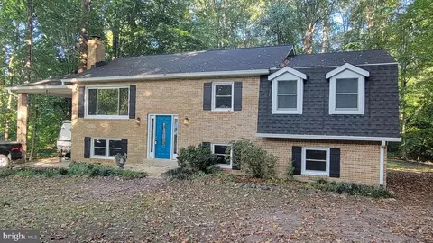 29954 Richard Cir, Mechanicsville, MD 20659
