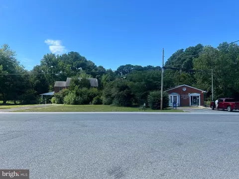 Exterior - 17677 Three Notch Rd, Dameron, MD 20628 photo 8 of 10