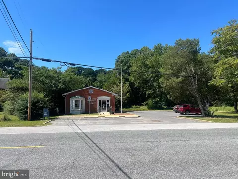 Exterior - 17677 Three Notch Rd, Dameron, MD 20628 photo 7 of 10