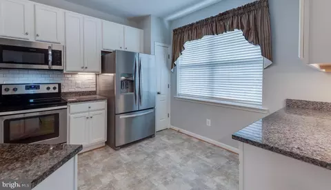 23570 F D R Blvd #202, California, MD 20619