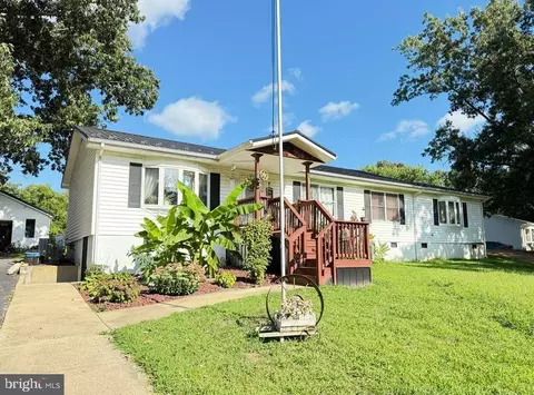 26884 Dogwood Ln, Mechanicsville, MD 20659