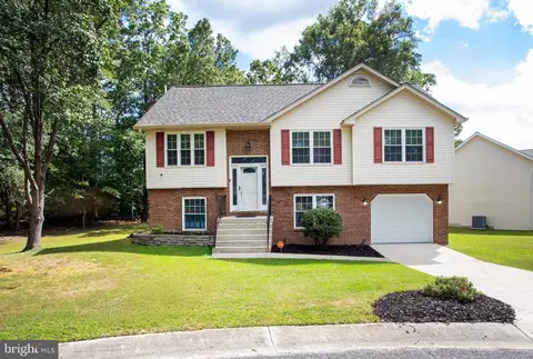 21530 Warwick Ct, Lexington Park, MD 20653