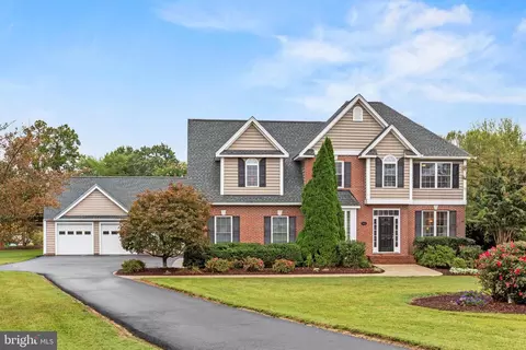 44297 Read Ct, Hollywood, MD 20636