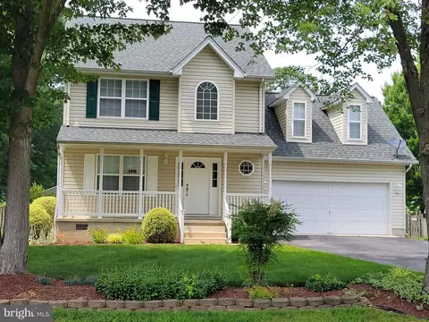 35406 Golf Course Dr, Mechanicsville, MD 20659