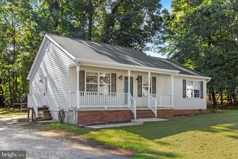38049 Edinview Ct, Mechanicsville, MD 20659