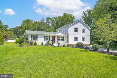 24925 Sotterley Rd, Hollywood, MD 20636