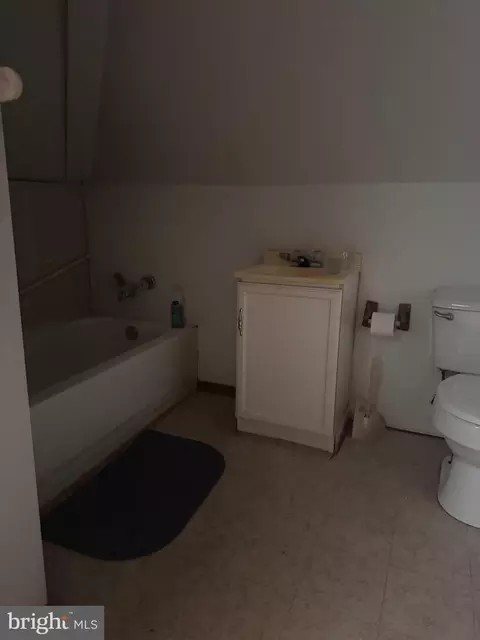Bath - 20436 Bowles Rd, Coltons Point, MD 20626 photo 1 of 3