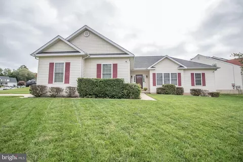 47135 Festival Ct, Lexington Park, MD 20653