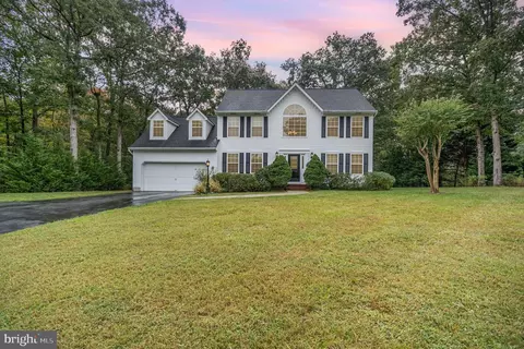 39135 Persimmon Creek Rd, Mechanicsville, MD 20659