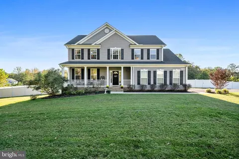 29743 Eldorado Farm Dr, Mechanicsville, MD 20659
