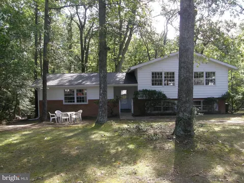 23164 Mirfield Ln, Lexington Park, MD 20653