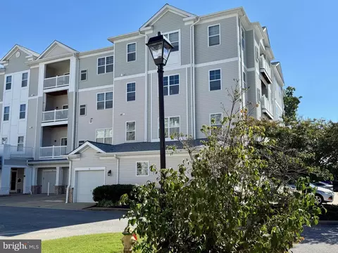 23510 F D R Blvd #302, California, MD 20619